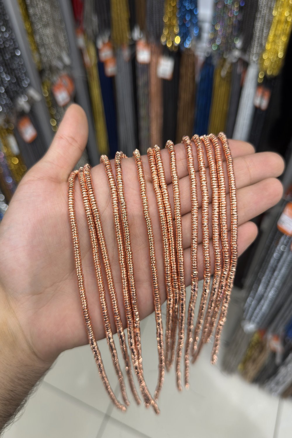 Hematit Taşı Dalgalı Kesim Parlak Roz 4x1mm Doğal Taş Dizi