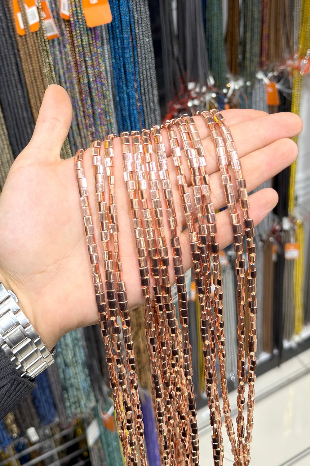 Hematit Taşı Dalgalı Kesim Parlak Roz 4x2mm Doğal Taş Dizi