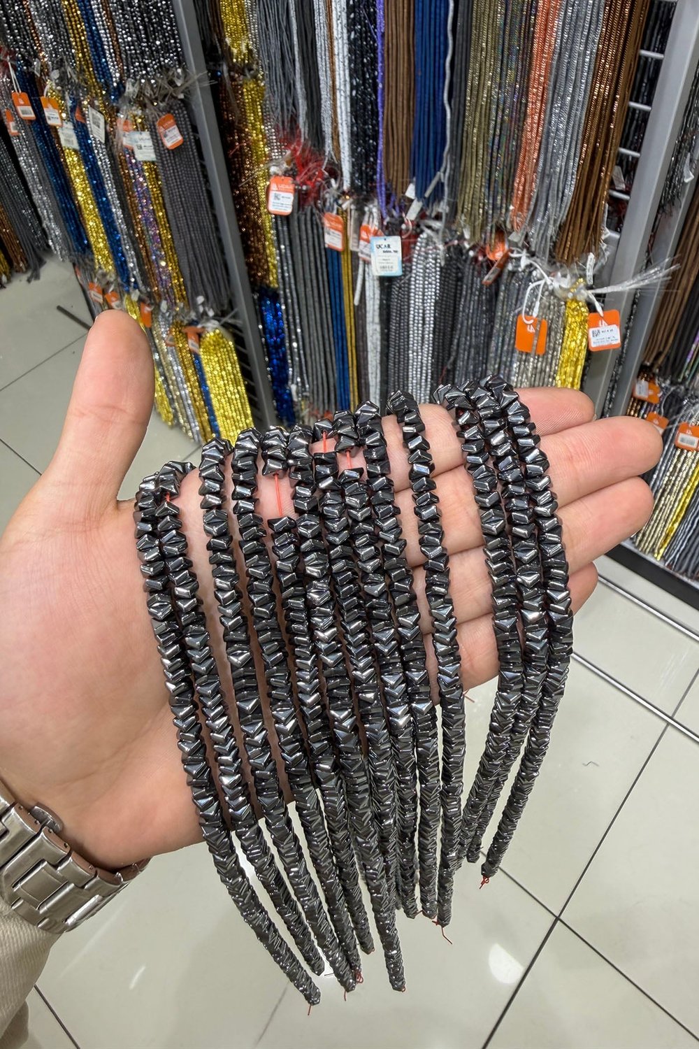 Hematit Taşı Dalgalı Rondela Kesim Parlak Füme 6x2mm Doğal Taş Dizi