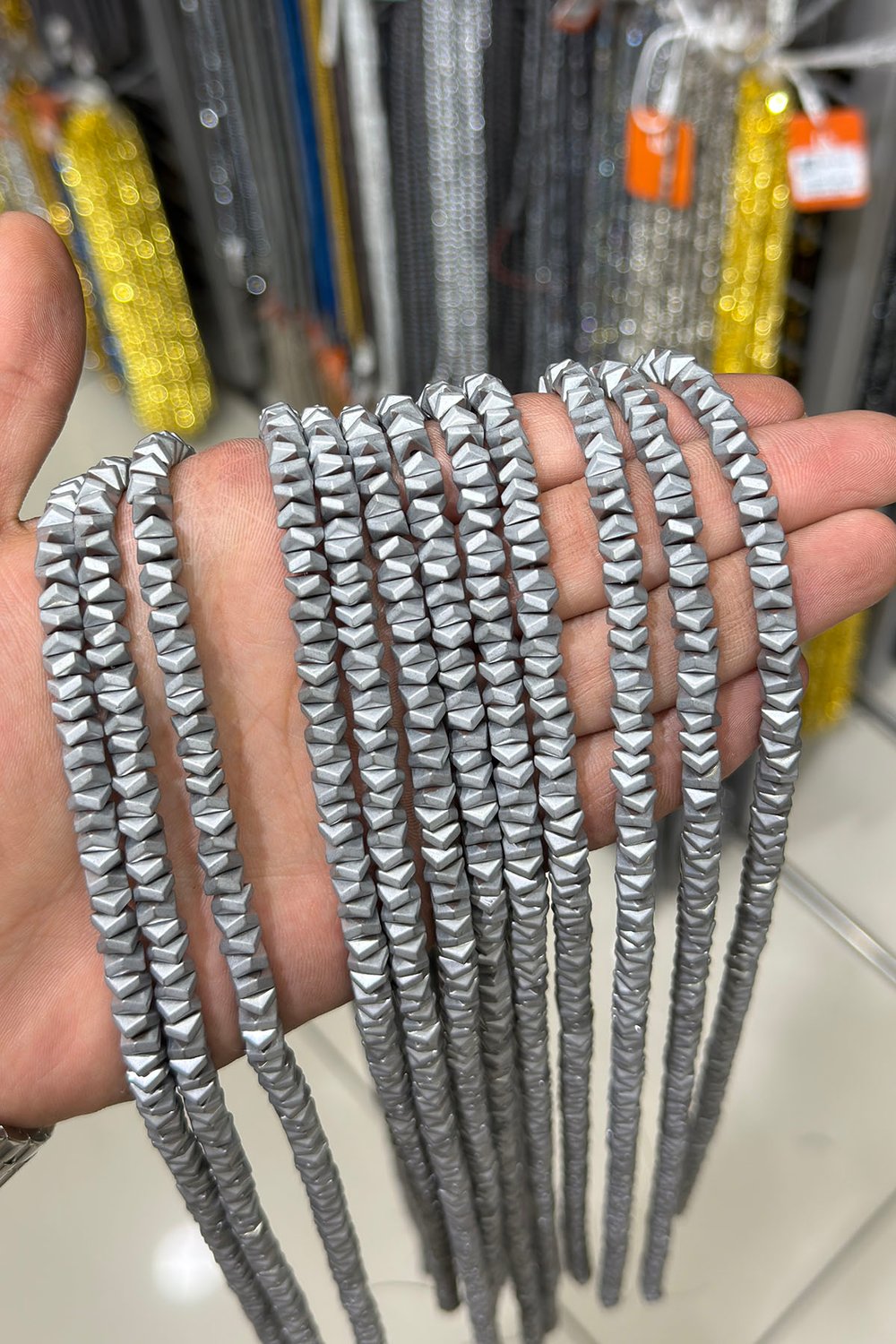 Hematit Taşı Dalgalı Rondela Kesim Mat Açık Gri 6x2mm Doğal Taş Dizi