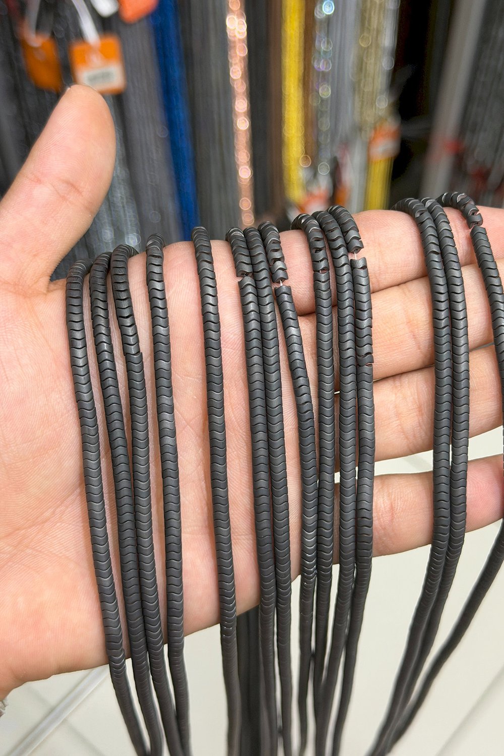 Hematit Taşı Dalgalı Rondela Kesim Mat Siyah 4x2mm Doğal Taş Dizi