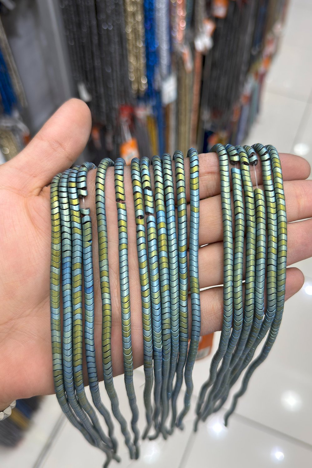 Hematit Taşı Dalgalı Rondela Kesim Mat Yeşil 4x2mm Doğal Taş Dizi