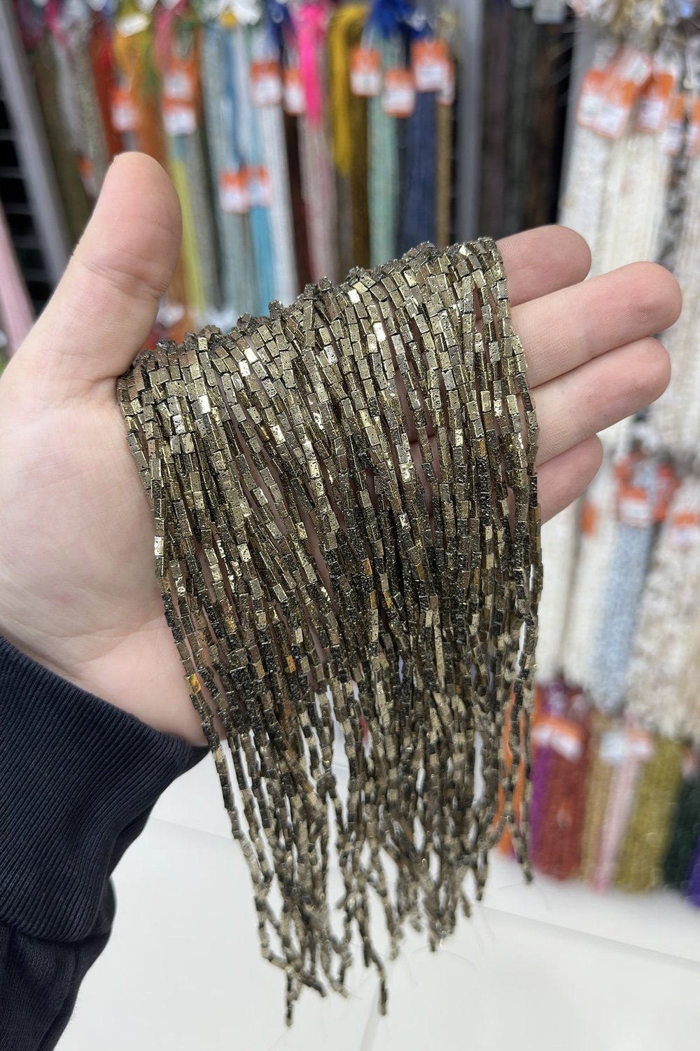 Hematit Taşı Dikdörtgen Kesim Parlak Antik Sarı 2x4mm Doğal Taş Dizi