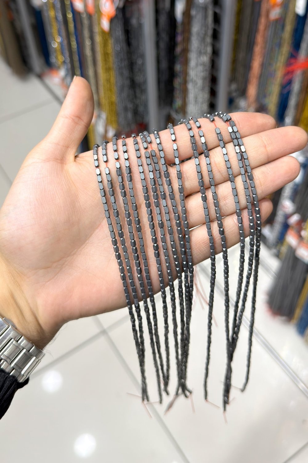 Hematit Taşı 2x4mm Dikdörtgen Kesim Doğal Taş Diziler