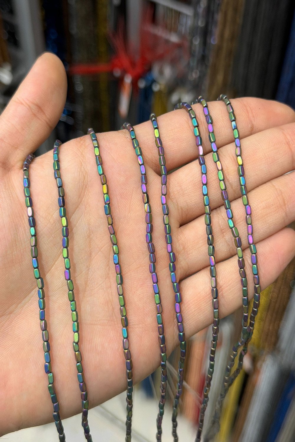 Hematit Taşı Dikdörtgen Kesim Mat Gökkuşağı 2x4mm Doğal Taş Dizi