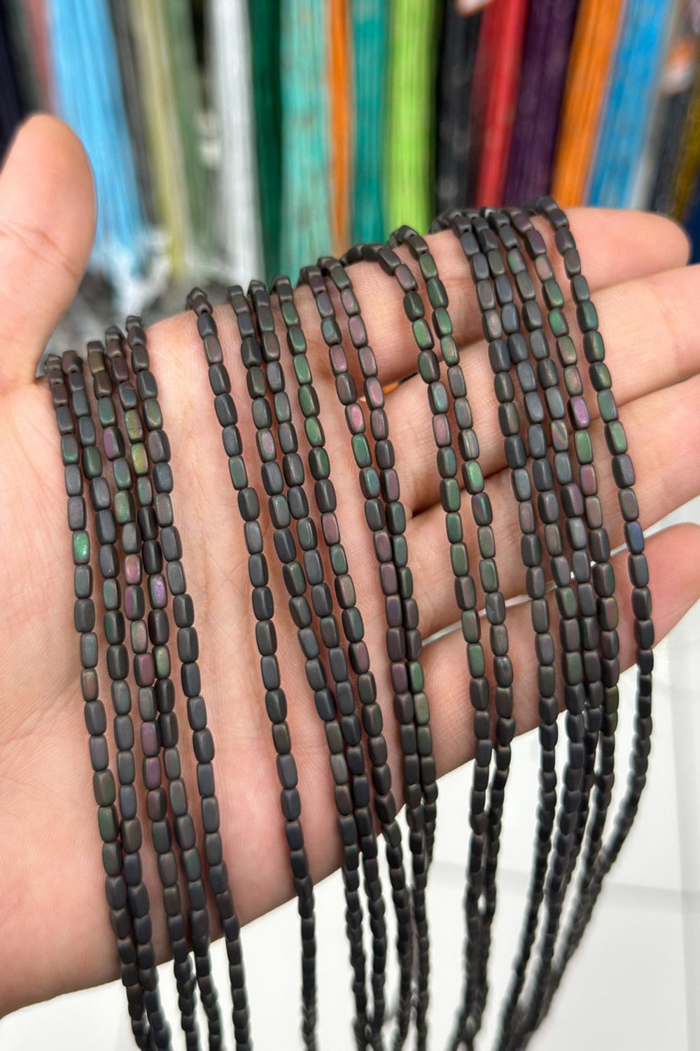 Hematit Taşı Dikdörtgen Kesim Mat Siyah Gökkuşağı 3x5mm Doğal Taş Dizi