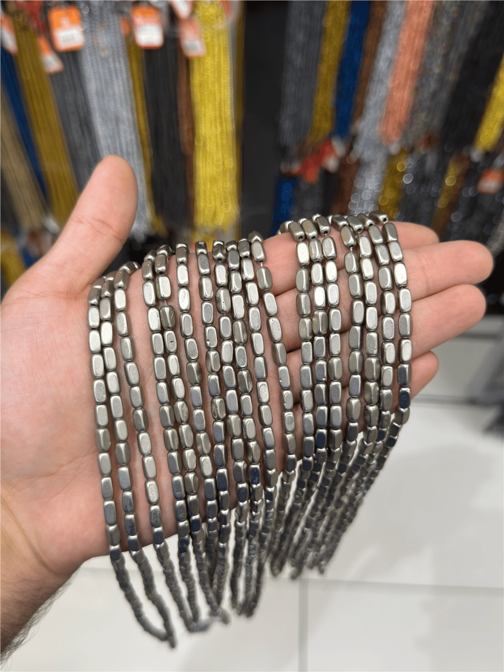 Hematit Taşı Dikdörtgen Kesim Mat Titanyum 4x8mm Doğal Taş Dizi