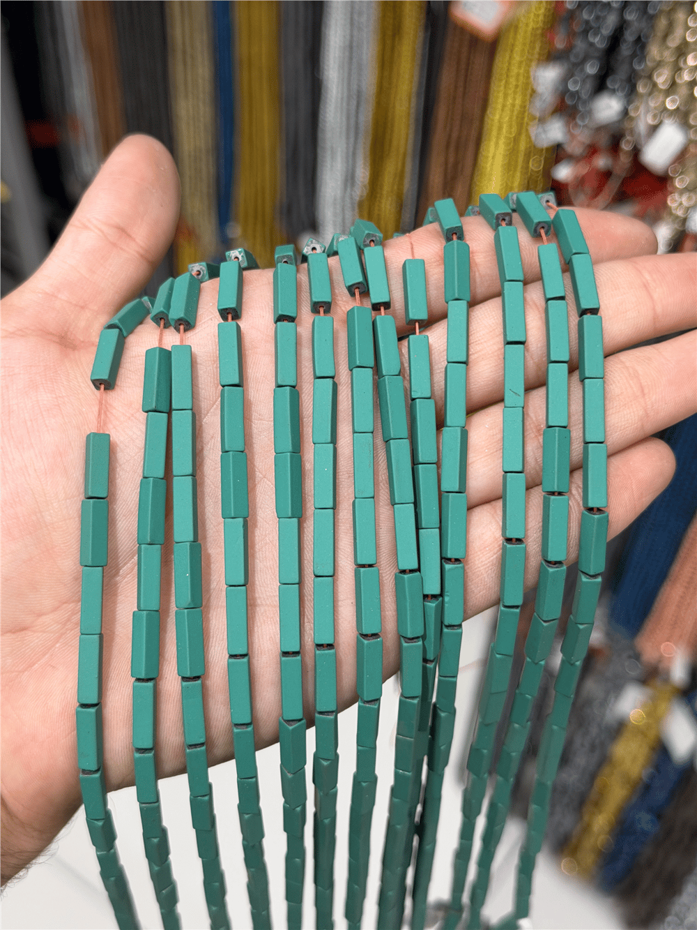 Hematit Taşı Dikdörtgen Kesim Mat Yeşil 4x13mm Doğal Taş Dizi