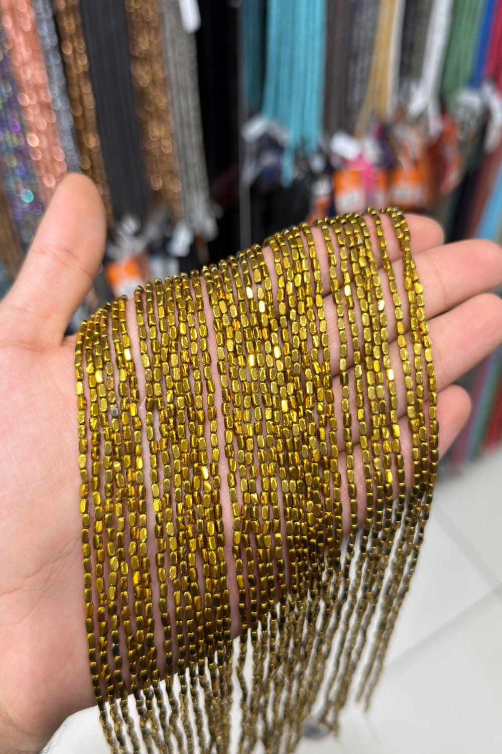 Hematit Taşı Dikdörtgen Kesim Parlak Gold 2x4mm Doğal Taş Dizi