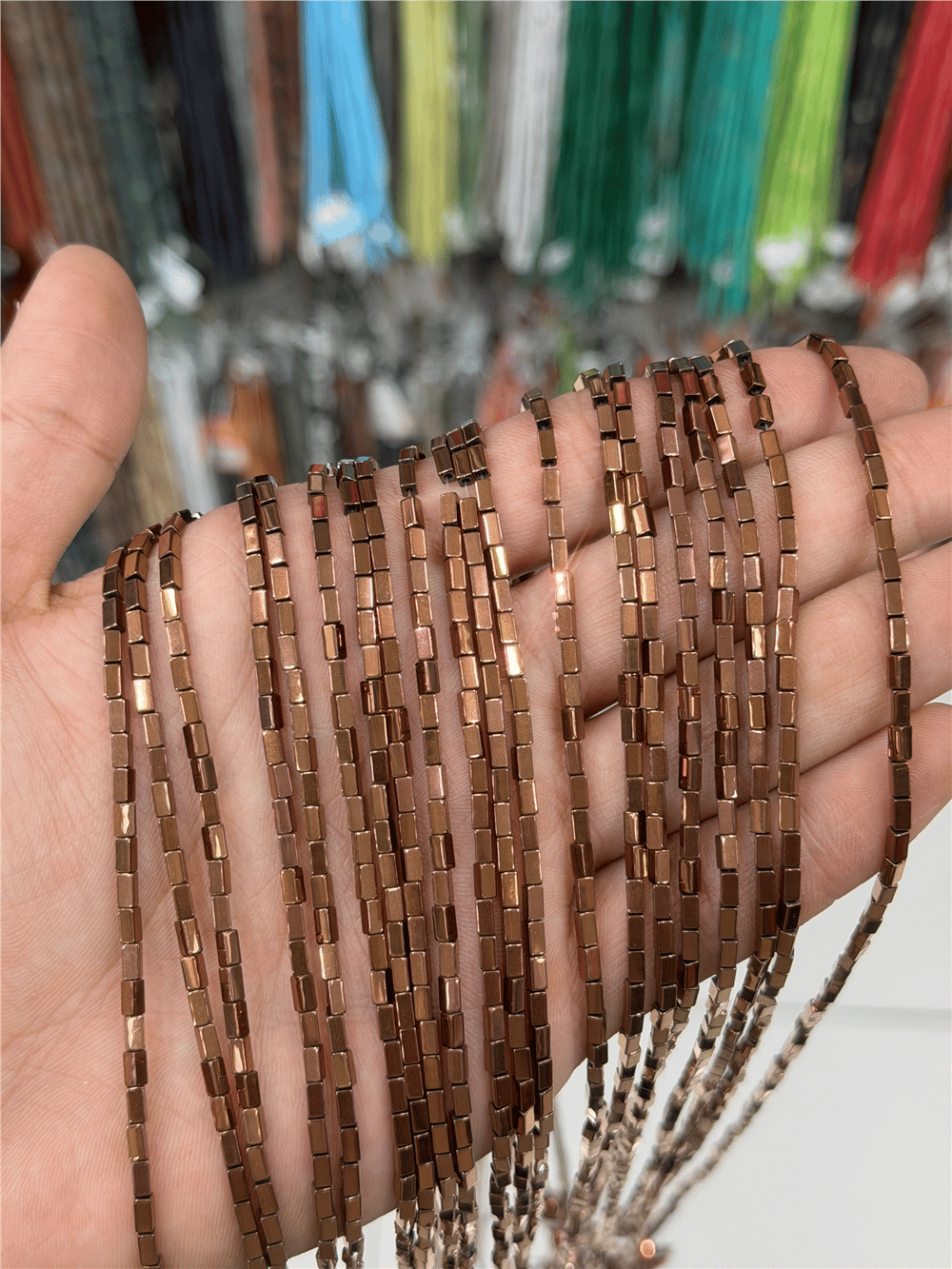 Hematit Taşı Dikdörtgen Kesim Parlak Kahverengi 2x4mm Doğal Taş Dizi
