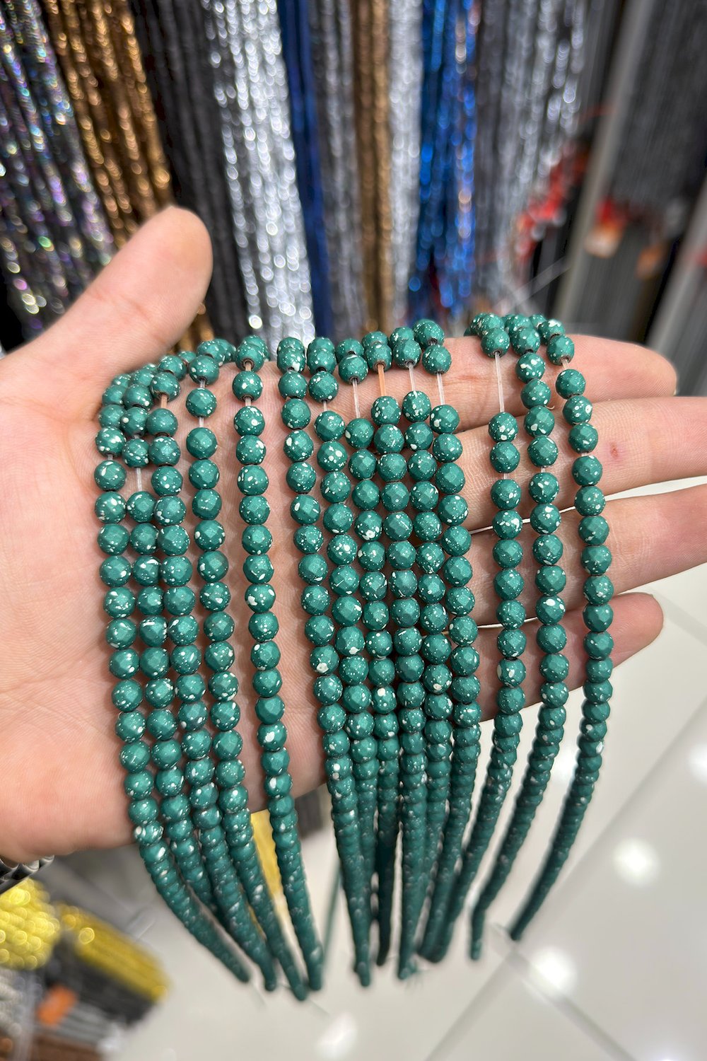 Hematit Taşı Faset Küre Kesim Mat Yeşil 6mm Doğal Taş Dizi