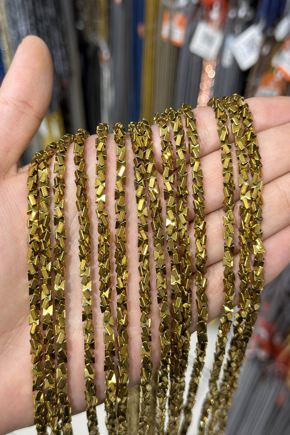 Hematit Taşı Fiyonk Kesim Parlak Gold 4x4mm Doğal Taş Dizi