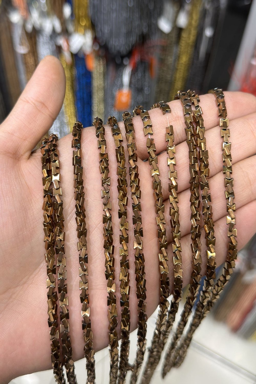 Hematit Taşı Fiyonk Kesim Parlak Kahverengi 4x4mm Doğal Taş Dizi