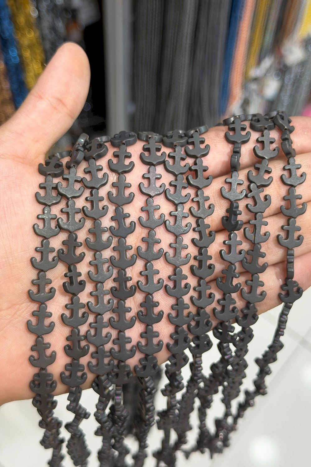 Hematit Taşı Gemi Çapası Kesim Mat Siyah 12x10mm Doğal Taş Dizi