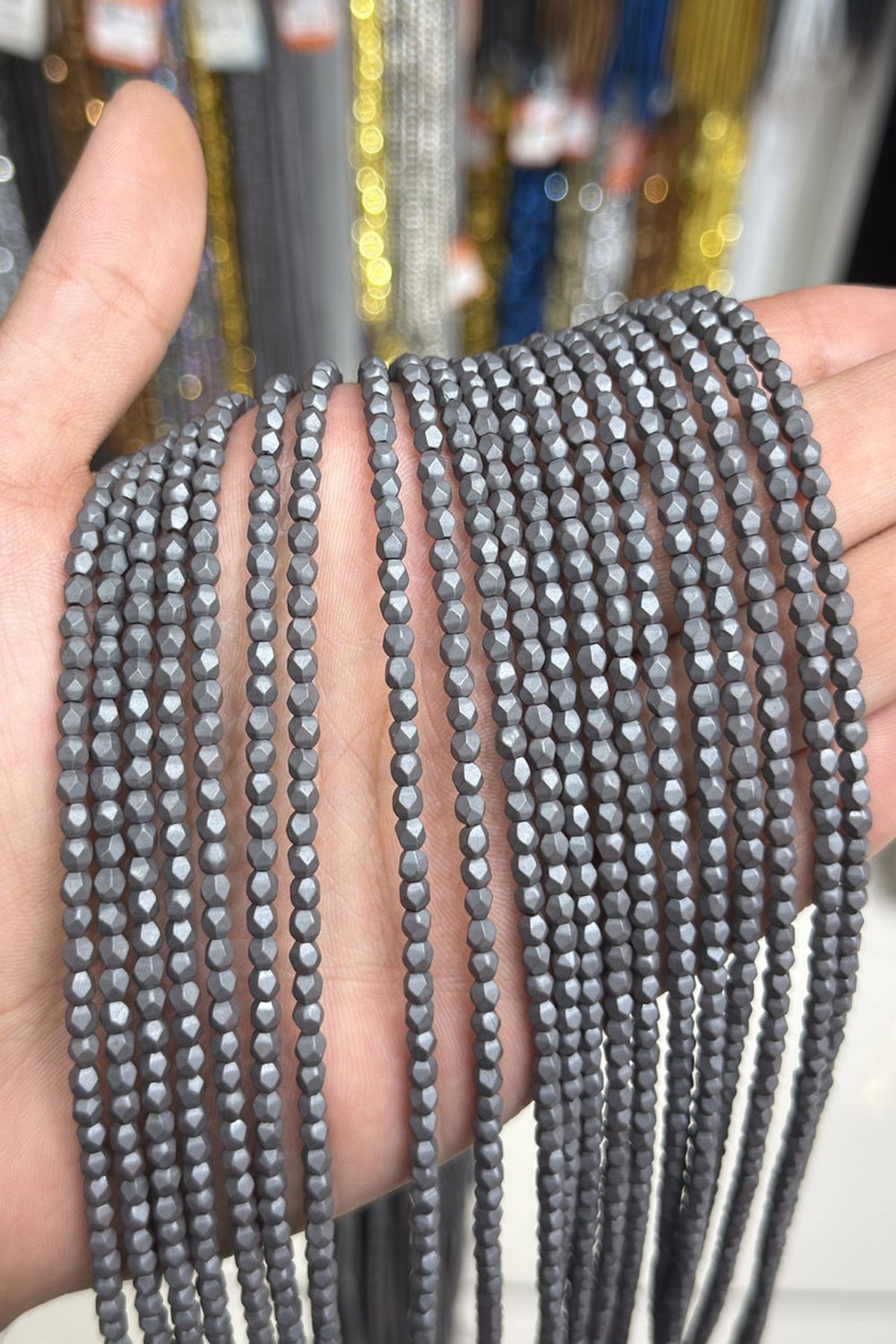 Hematit Taşı Hegzagonal Kesim Mat Gri 4x4mm Doğal Taş Dizi