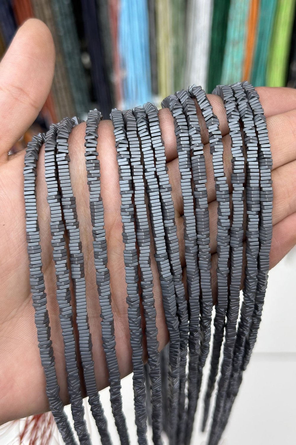 Hematit Taşı Kare Rondela Kesim Mat Gri 4x1mm Doğal Taş Dizi