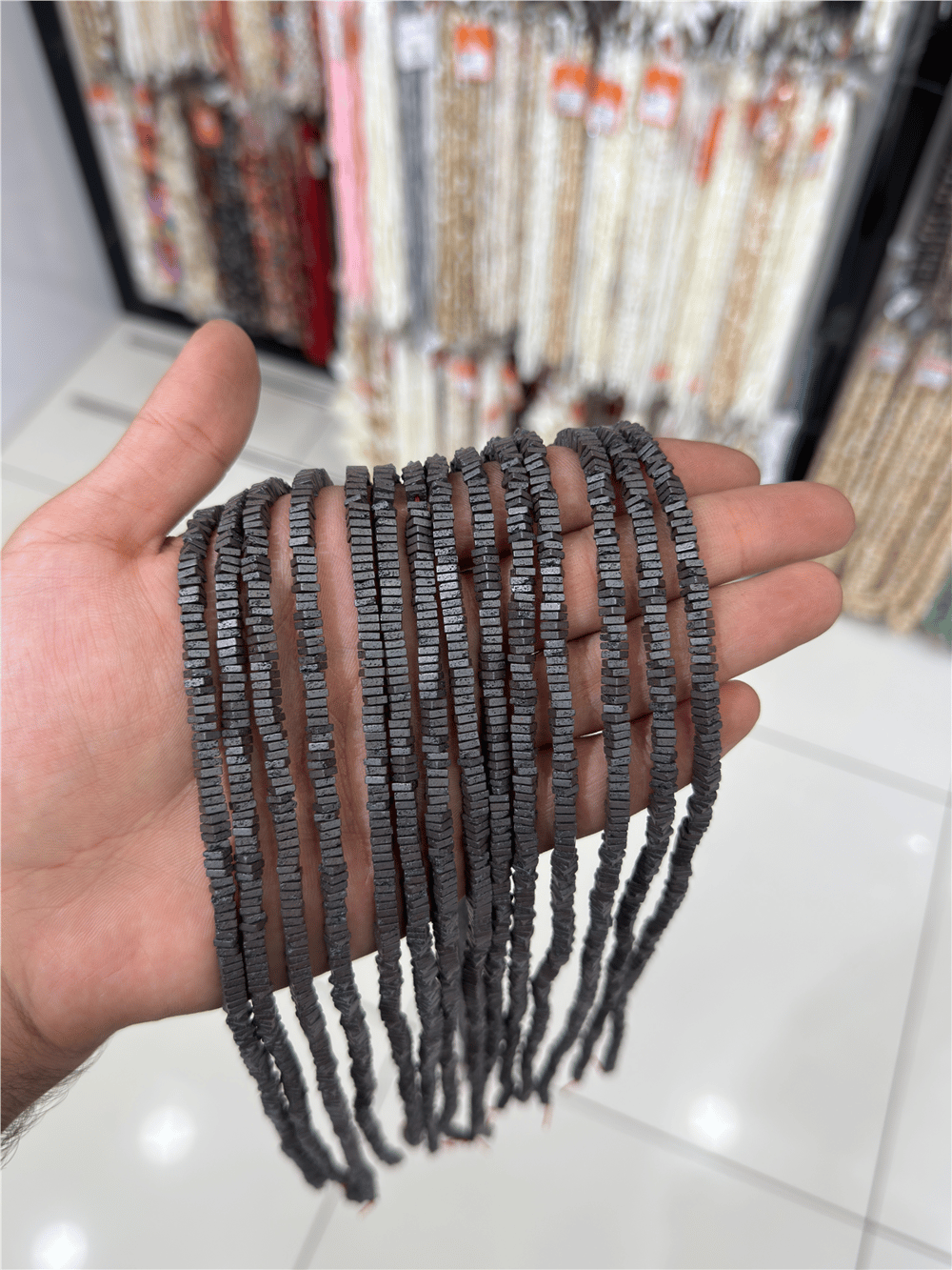 Hematit Taşı Kare Rondela Kesim Mat Gri 4x1mm Doğal Taş Dizi