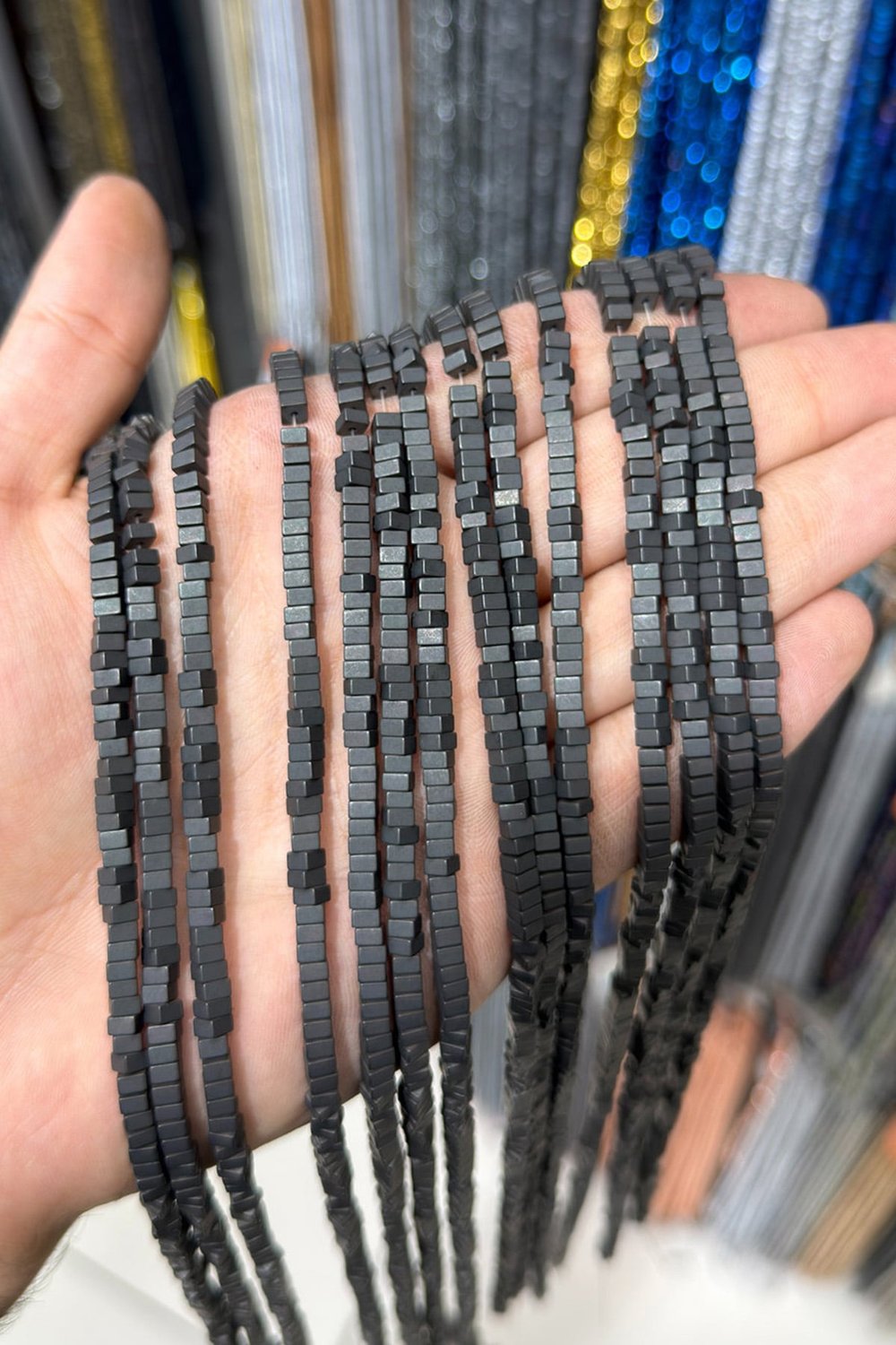 Hematit Taşı Kare Rondela Kesim Mat Siyah 4x2mm Doğal Taş Dizi