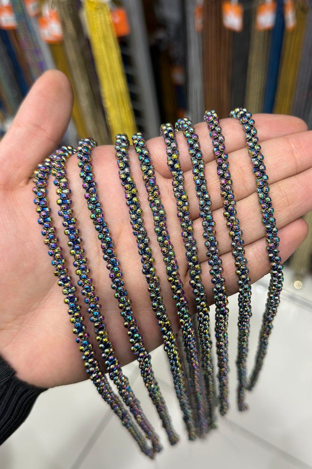 Hematit Taşı Kemik Kesim Parlak Gökkuşağı 6x3mm Doğal Taş Dizi