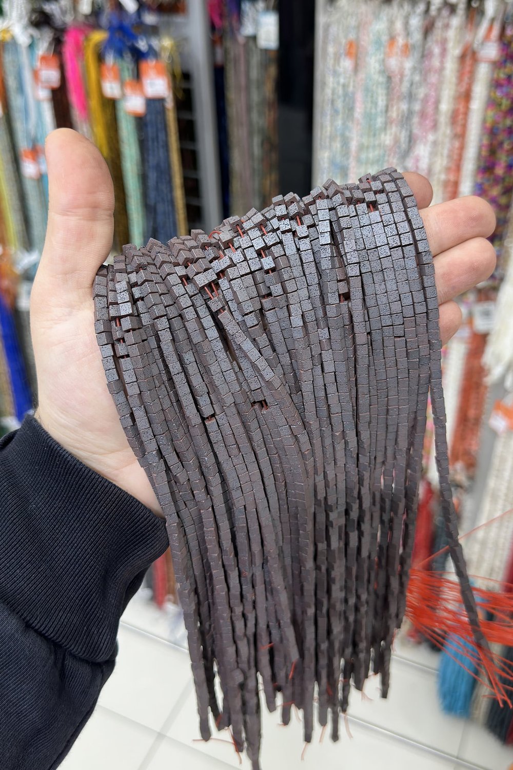 Hematit Taşı Küp Kesim Mat Gri 4x4mm Doğal Taş Dizi