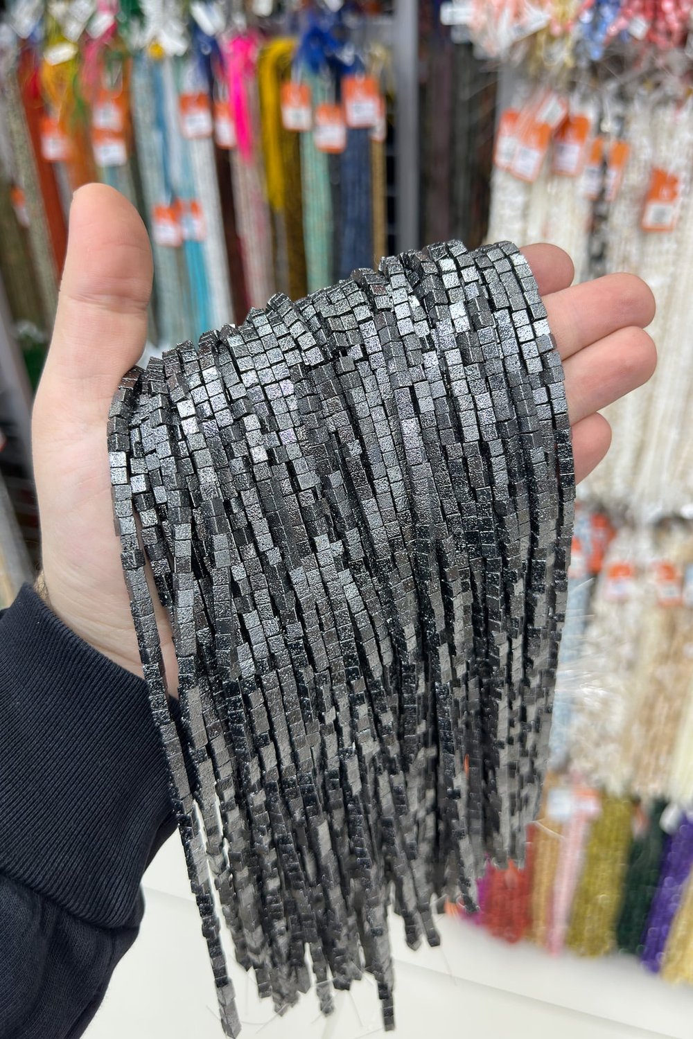 Hematit Taşı Küp Kesim Füme 4x4mm Doğal Taş Dizi