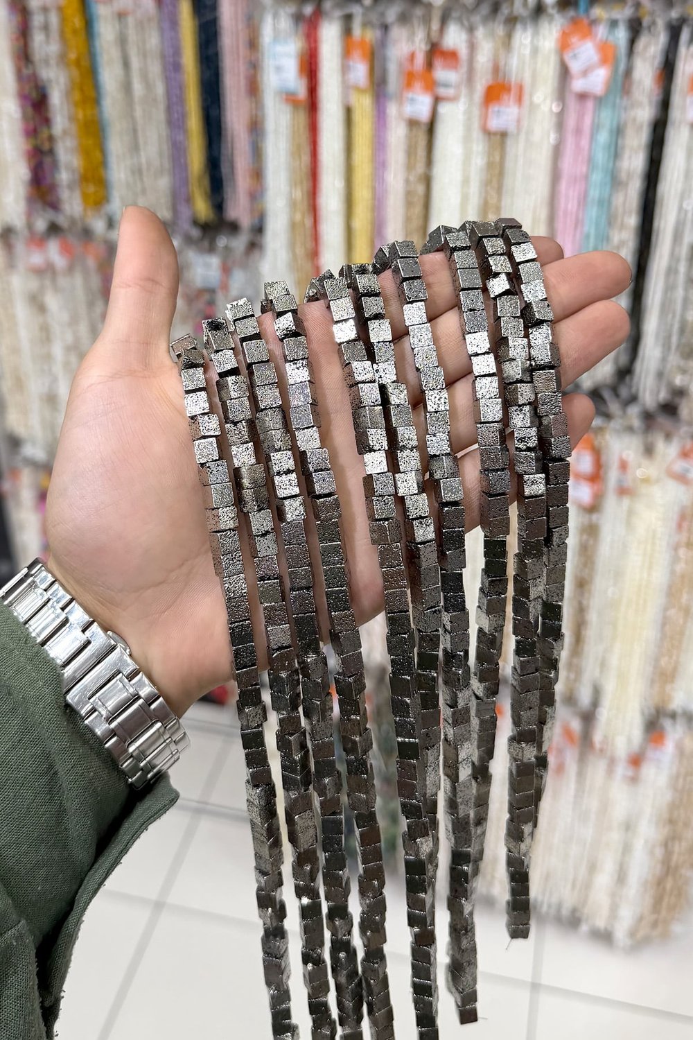 Hematit Taşı Küp Kesim Antik Gümüş 6x6mm Doğal Taş Dizi
