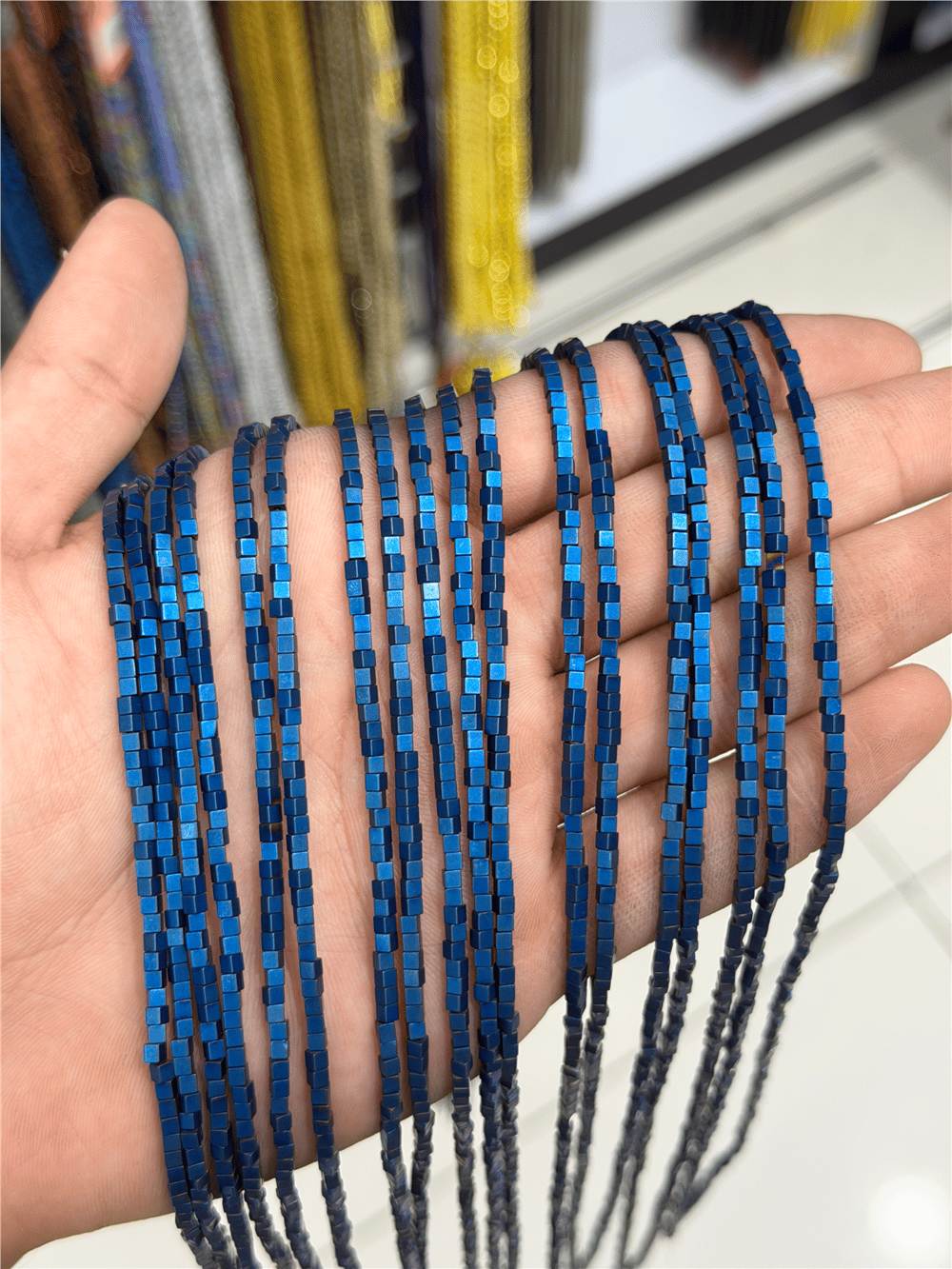 Hematit Taşı Küp Kesim Mat Mavi 2x2mm Doğal Taş Dizi