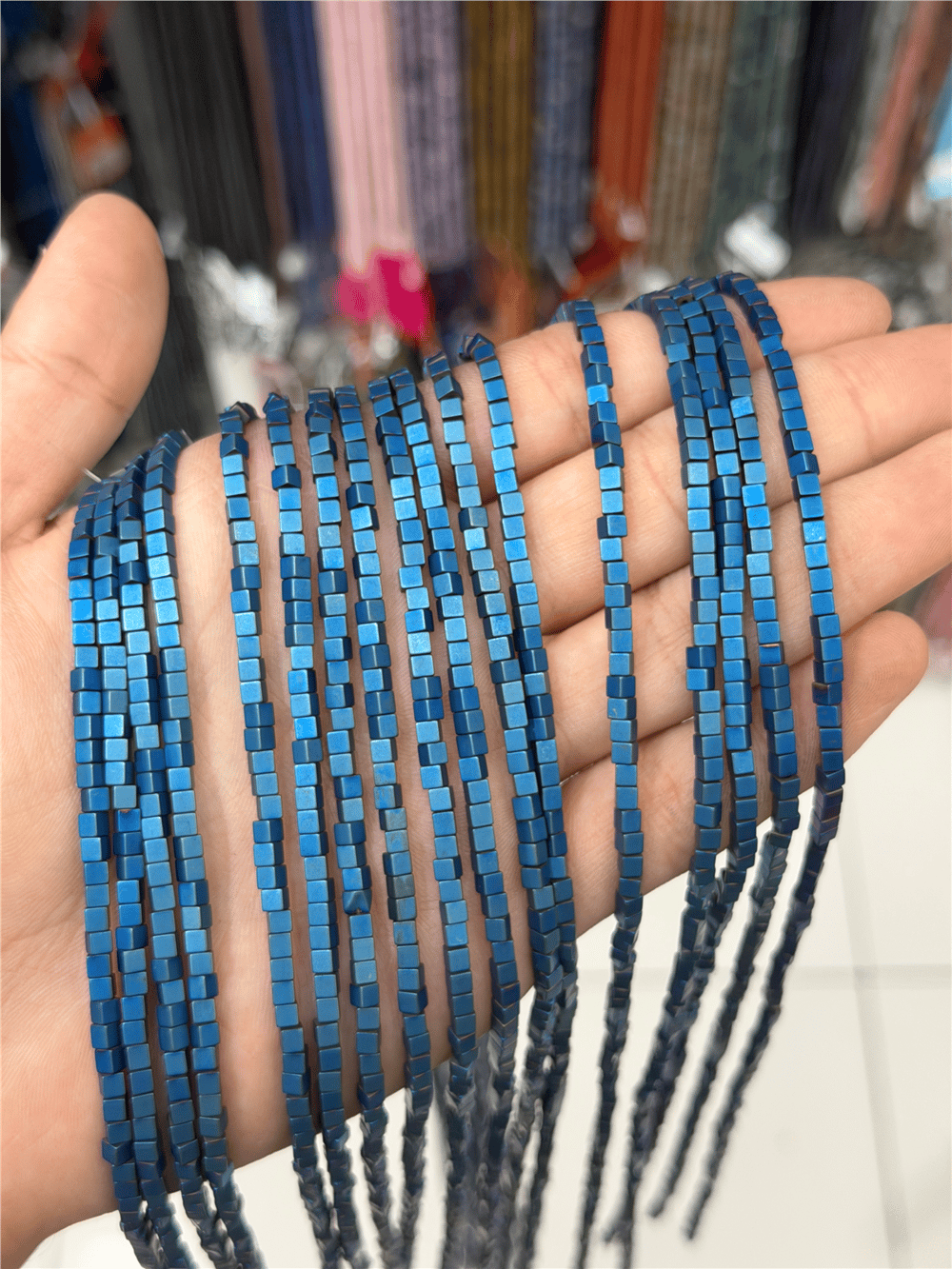 Hematit Taşı Küp Kesim Mat Mavi 3x3mm Doğal Taş Dizi