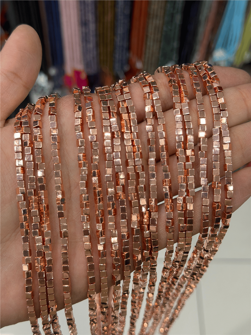 Hematit Taşı Küp Kesim Parlak Roz 3x3mm Doğal Taş Dizi