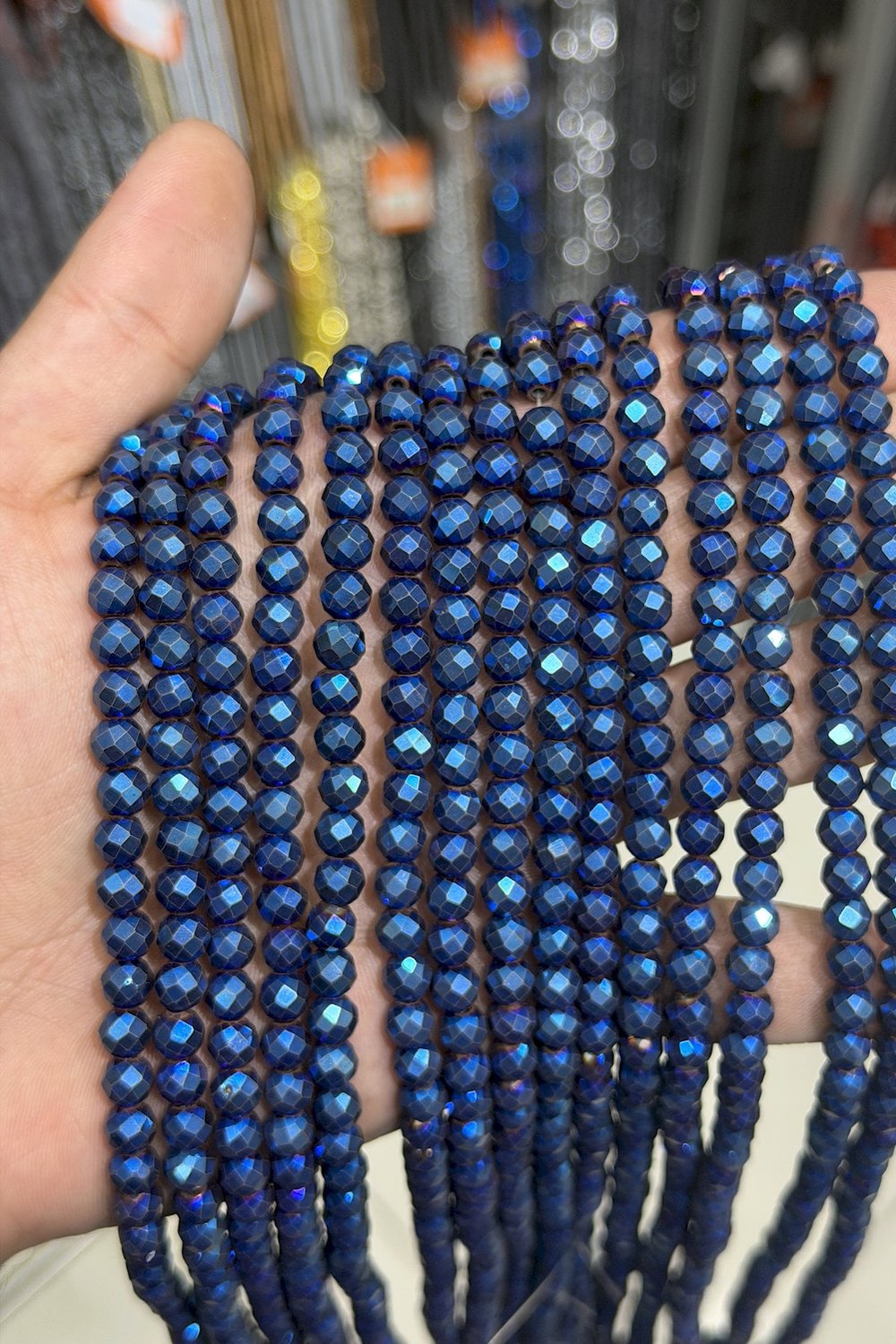 Hematit Taşı Küre Kesim Parlak Mavi 6mm Doğal Taş Dizi