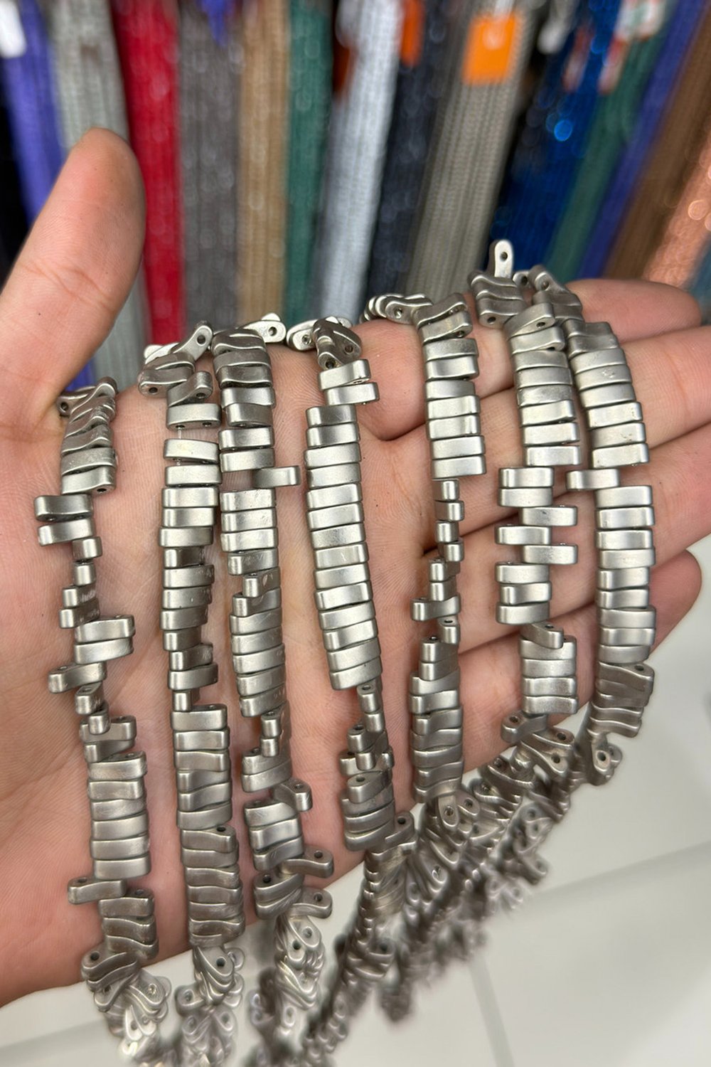 Hematit Taşı Mat Titanyum 3x10mm Doğal Taş Dizi