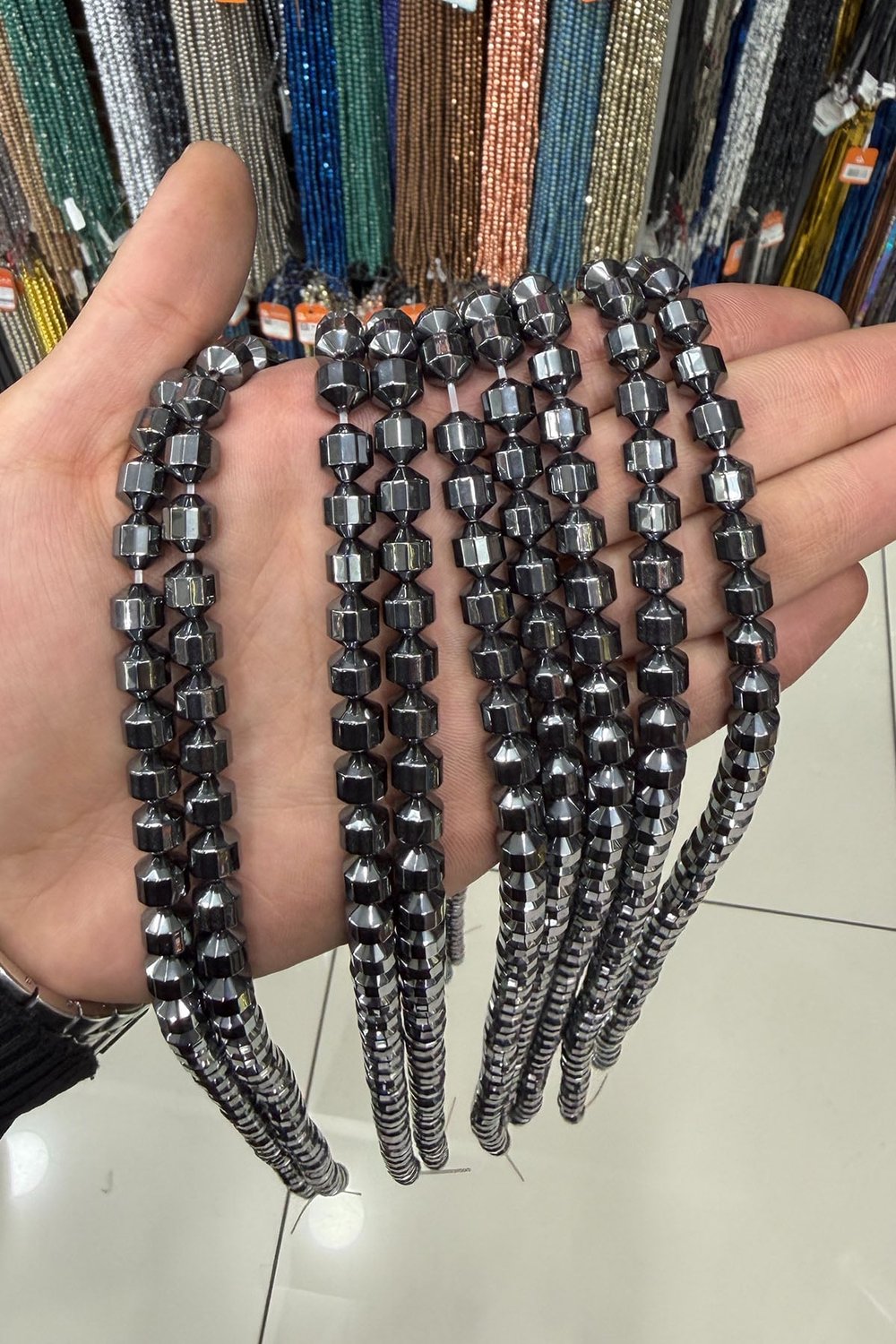 Hematit Taşı Rondela Kesim Parlak Füme 8x8mm Doğal Taş Dizi