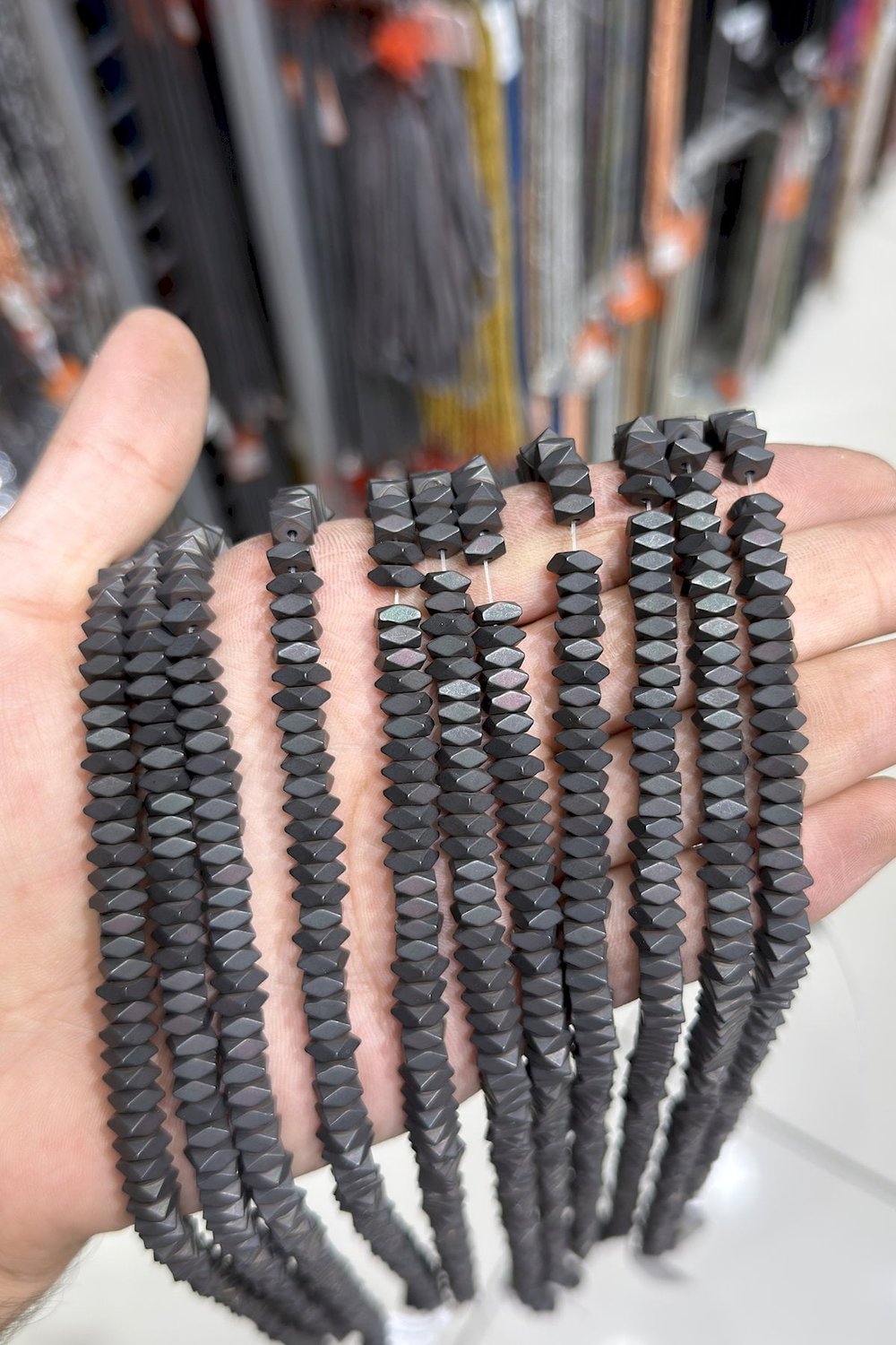 Hematit Taşı Rondela Kesim Mat Siyah 6x3mm Doğal Taş Dizi