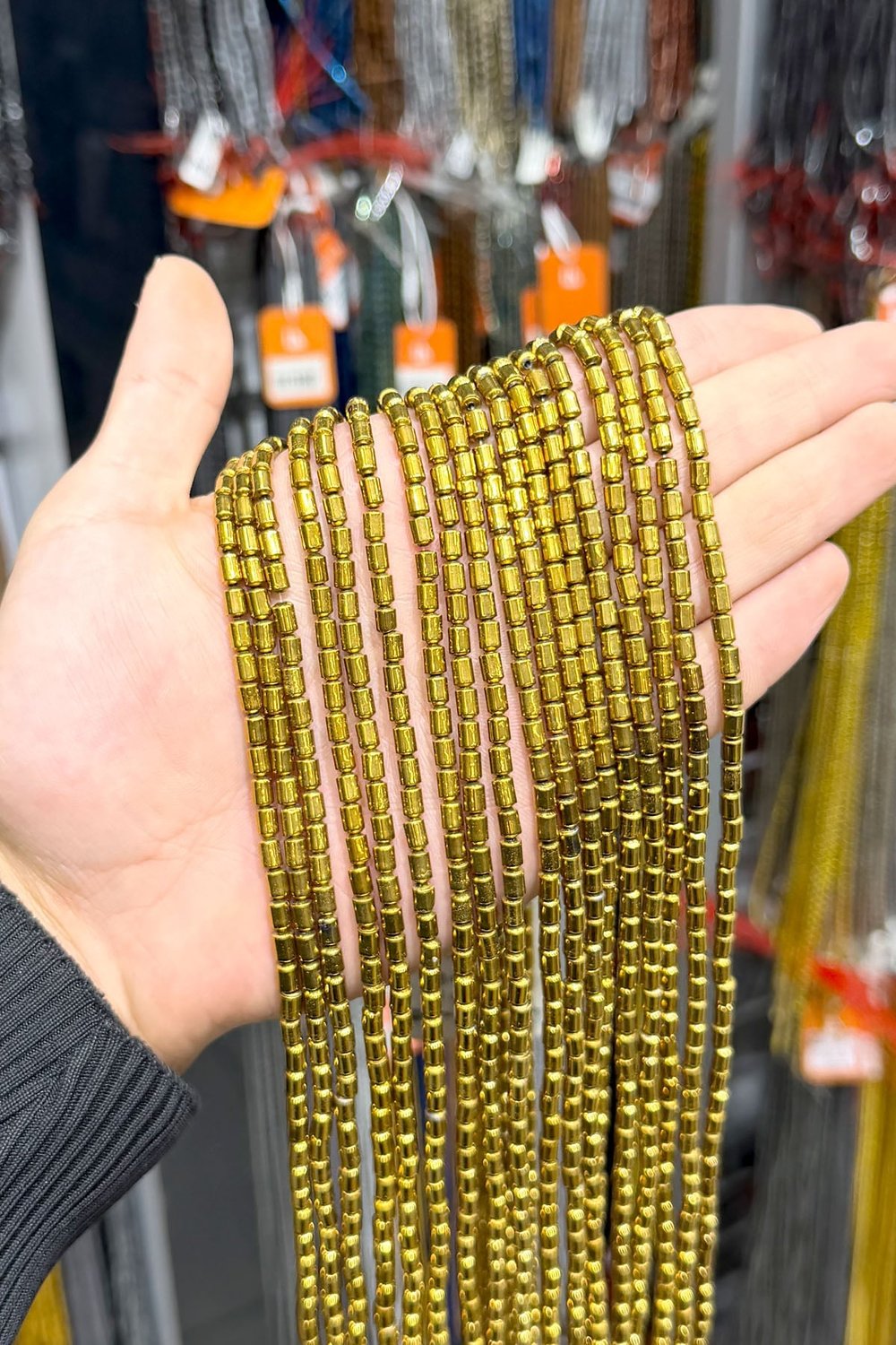 Hematit Taşı Silindir Kesim 4x5mm- Mat Açık Gri Doğal Taş Dizi