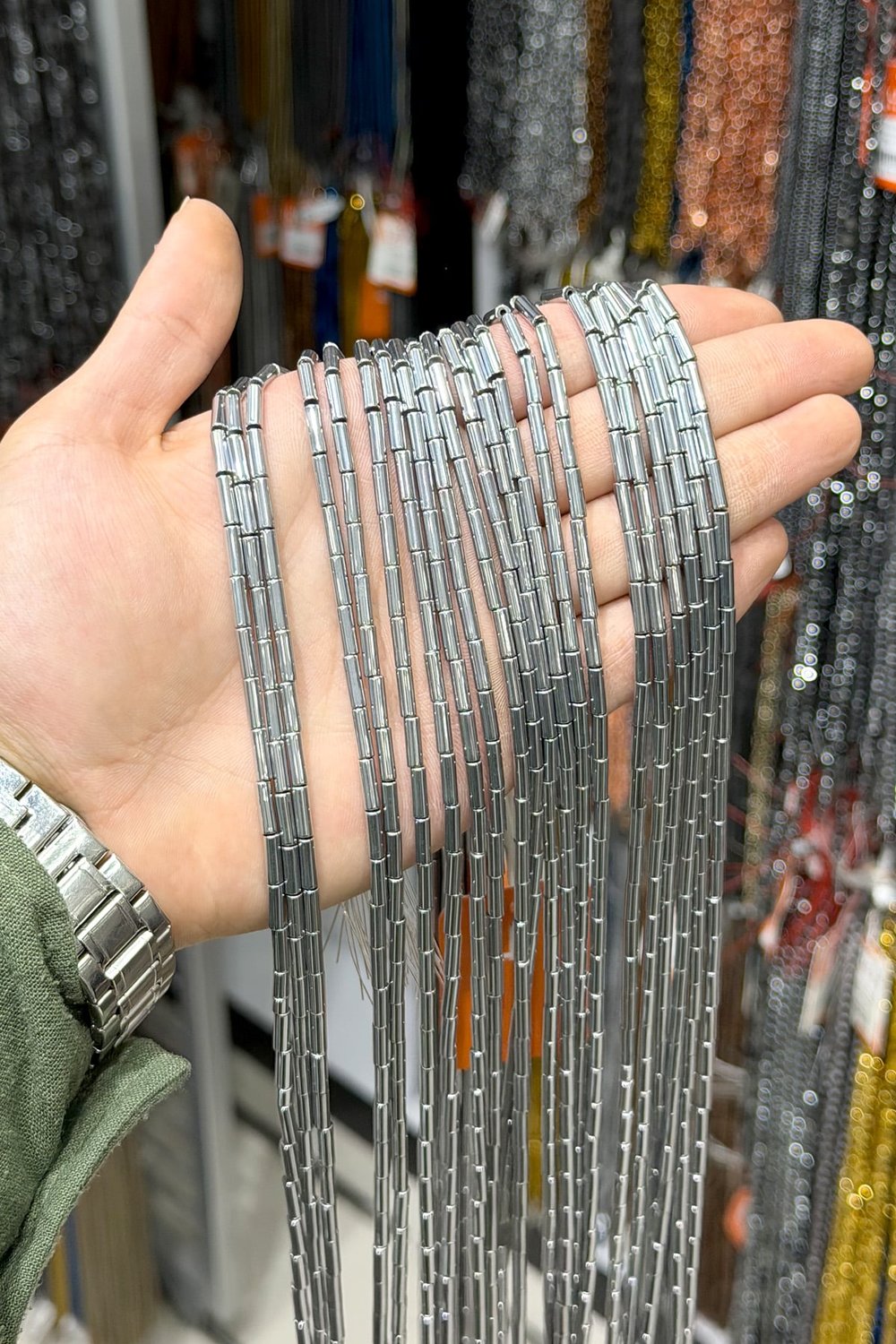 Hematit Taşı Silindir Kesim 4x8mm- Parlak Gümüş Doğal Taş Dizi