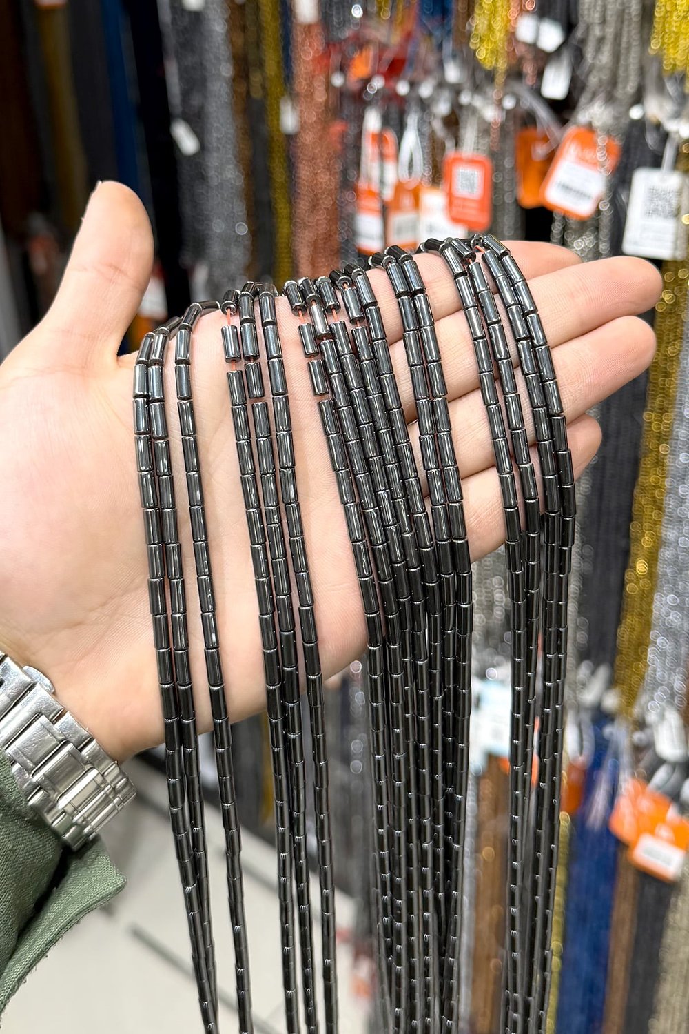 Hematit Taşı Silindir Kesim 4x8mm- Parlak Füme Doğal Taş Dizi