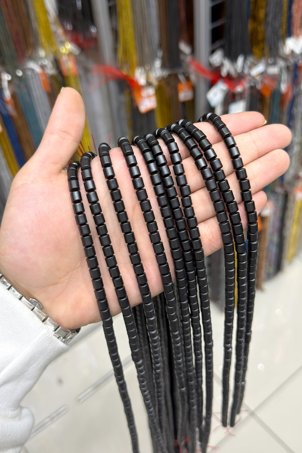 Hematit Taşı Silindir Kesim 6x6mm- Mat Siyah Doğal Taş Dizi