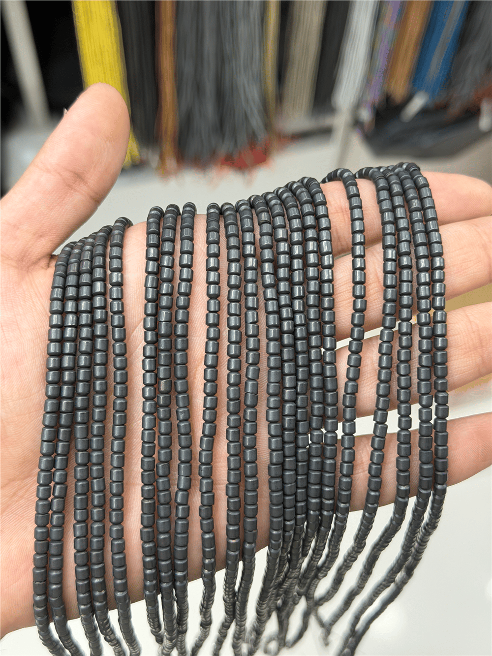 Hematit Taşı Silindir Kesim Mat Siyah 3mm Doğal Taş Dizi