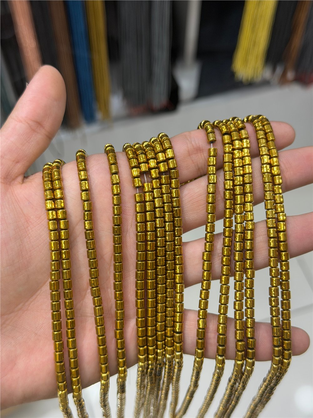 Hematit Taşı Silindir Kesim Parlak Gold 4mm Doğal Taş Dizi