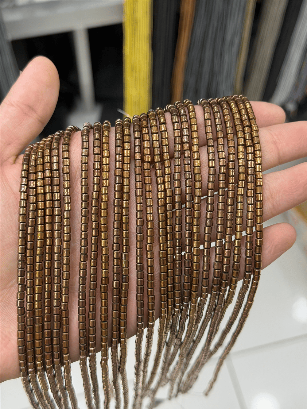 Hematit Taşı Silindir Kesim Parlak Kahverengi 3mm Doğal Taş Dizi