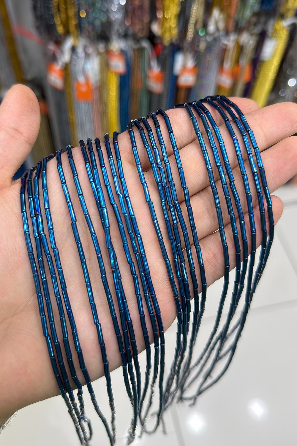 Hematit Taşı Silindir Kesim Parlak Mavi 2x8mm Doğal Taş Dizi