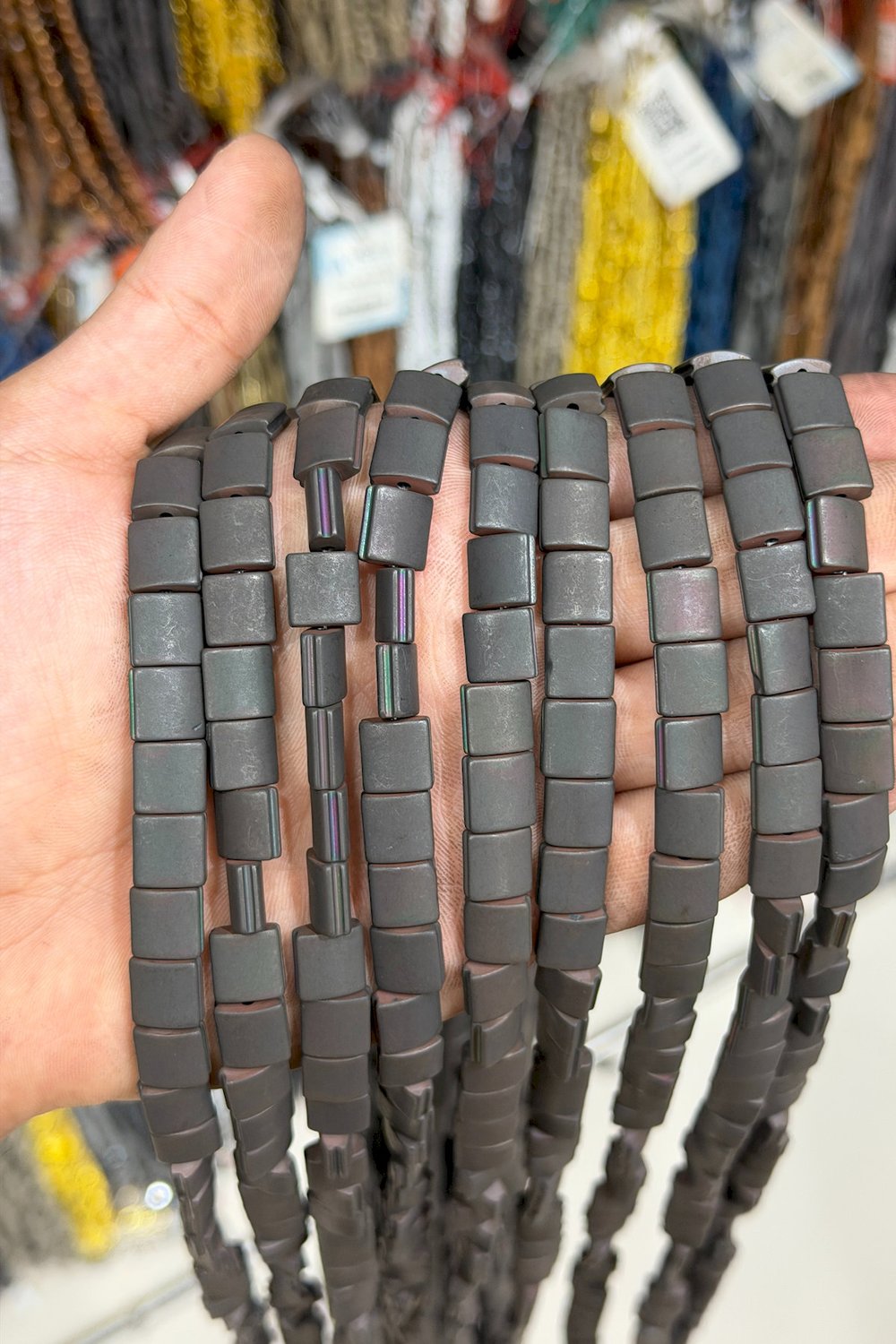 Hematit Taşı Siyah 10x10mm Doğal Taş Dizi