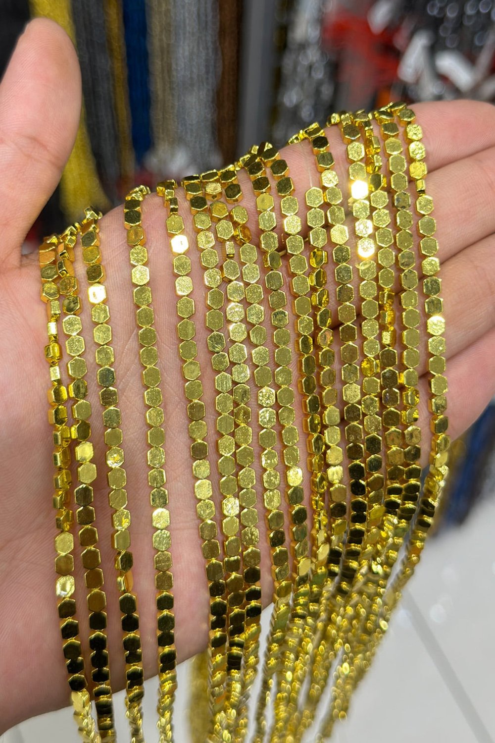 Hematit Taşı Yassı Altıgen Kesim Altın Sarı 4x4mm Doğal Taş Dizi