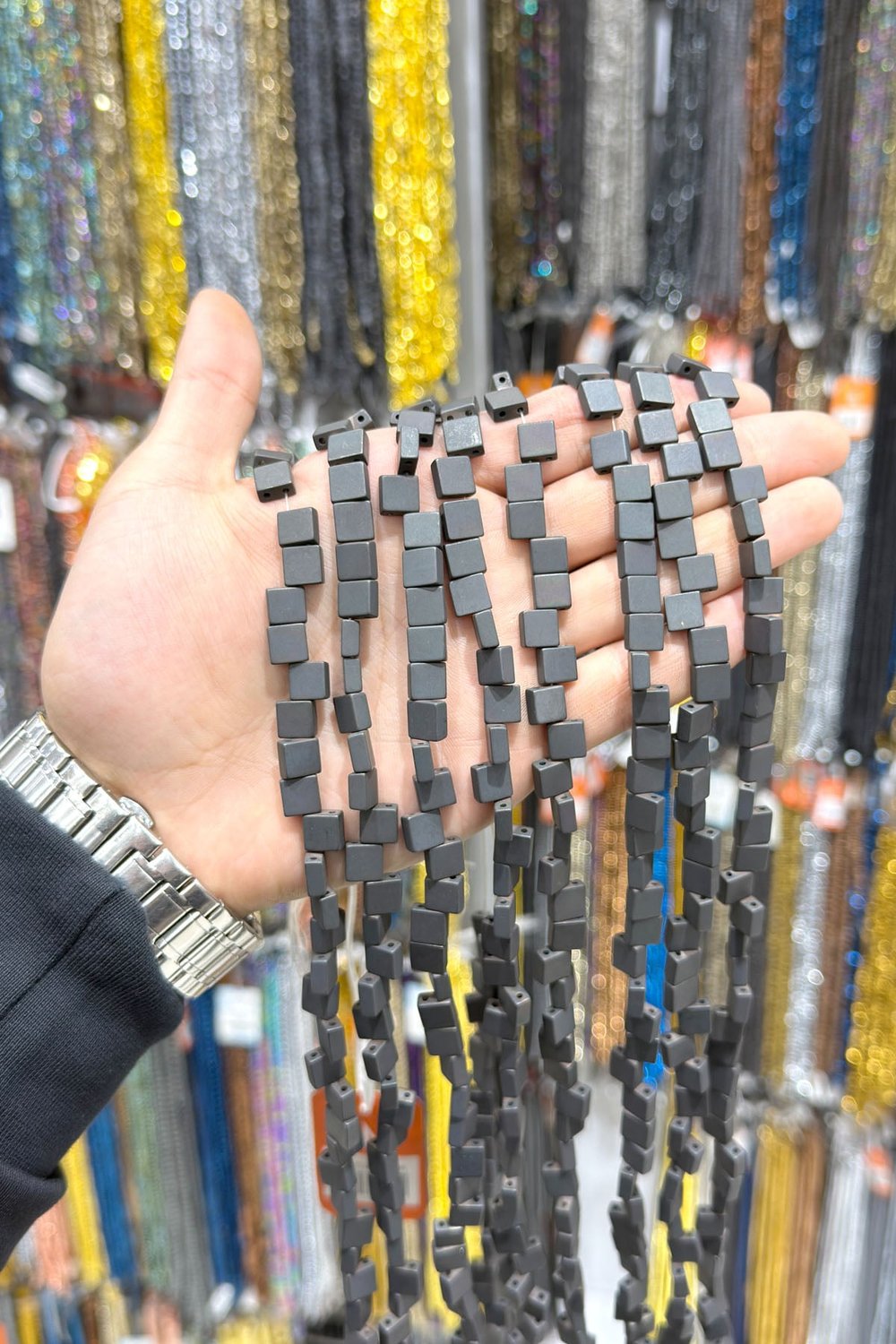 Hematit Taşı Yassı Kare Kesim 8x8mm- Mat Siyah Doğal Taş Dizi