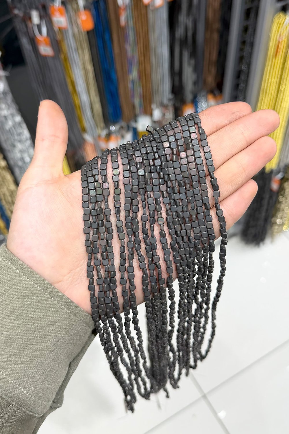 Hematit Taşı 4x4mm Yatsı Kare Kesim Doğal Taş Diziler