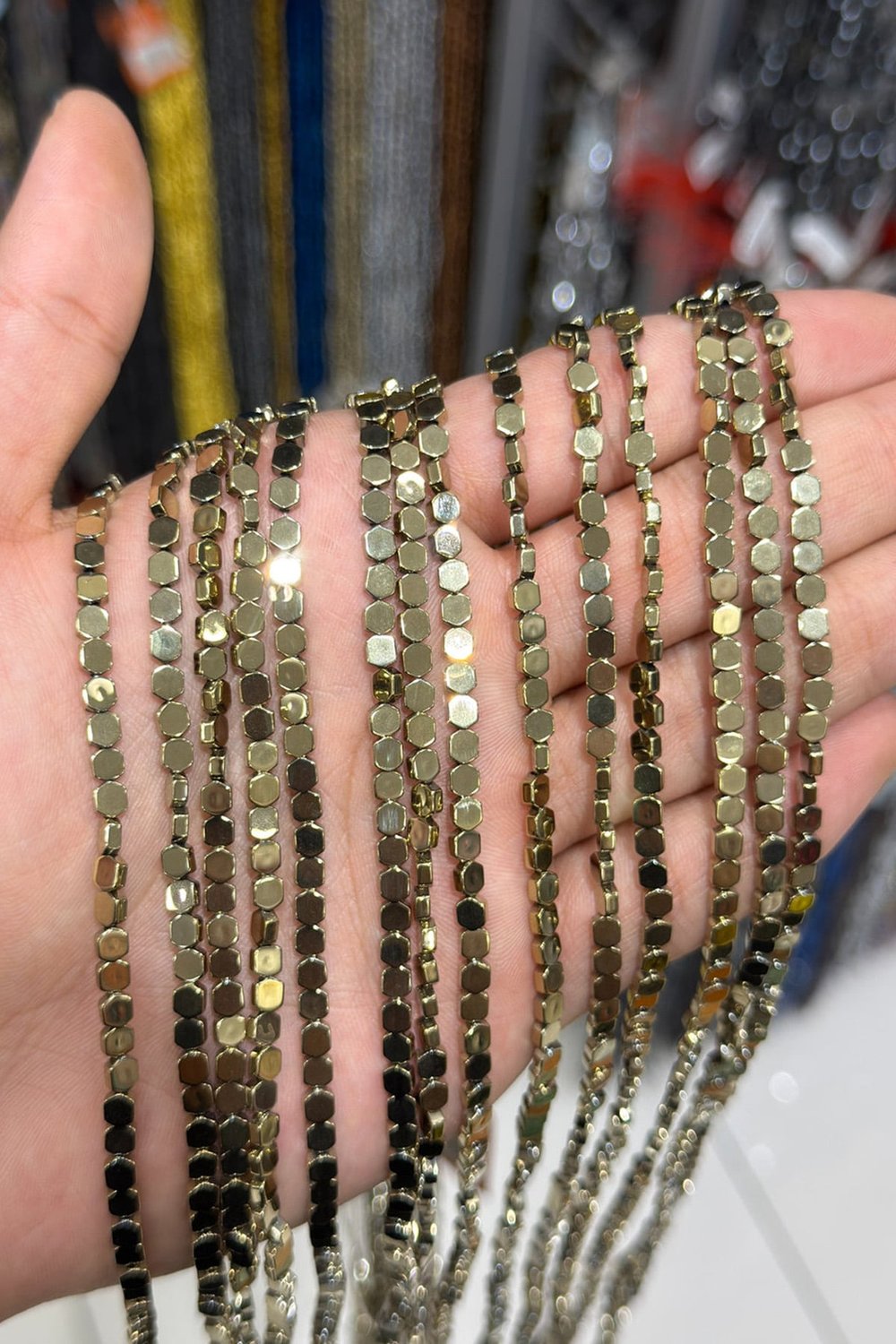 Hematit Taşı Yassı Kesim Parlak Antik Sarı 4x4mm Doğal Taş Dizi