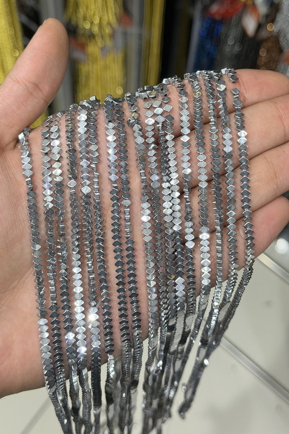 Hematit Taşı Yassı Kesim Parlak Gümüş 3x4mm Doğal Taş Dizi