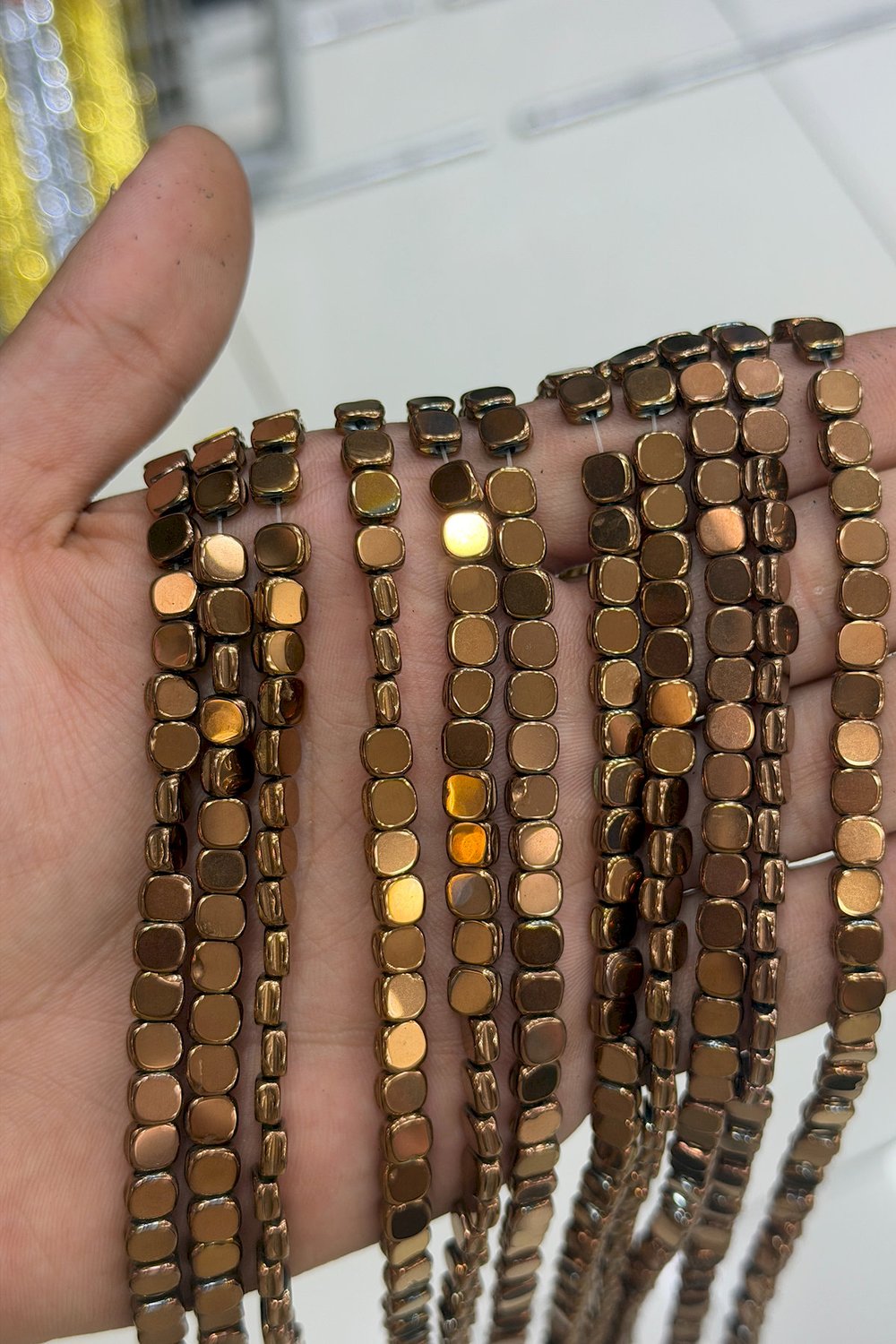 Hematit Taşı Yassı Kesim Parlak Kahverengi 6x6mm Doğal Taş Dizi