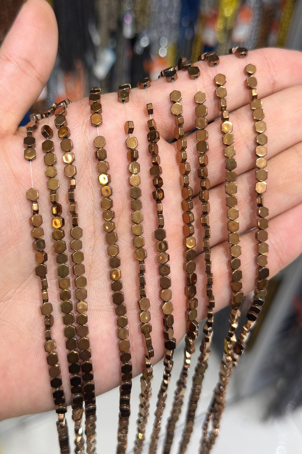 Hematit Taşı Yassı Kesim Parlak Kahverengi 4x4mm Doğal Taş Dizi