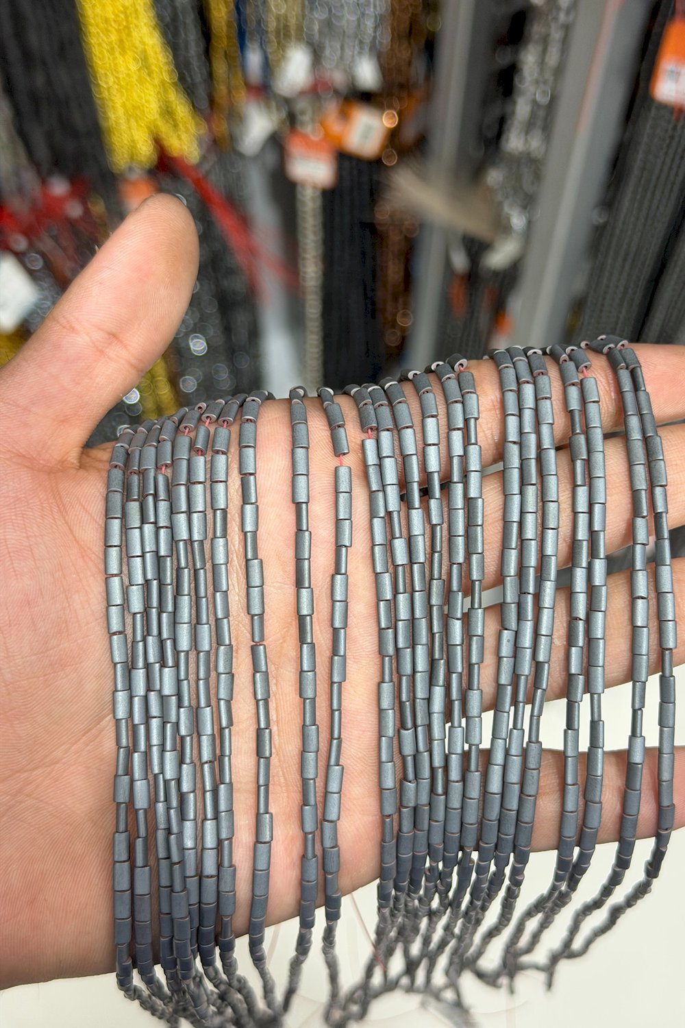 Hematit Taşı Yassı Tımbıl Kesim Mat Gri 3x5mm Doğal Taş Dizi